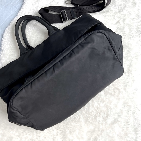 Authentic Reversible Prada bag - Picture 7 of 9